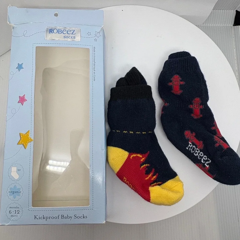 Robeez Kickproof Organic Baby Socks 6-12 Months Fire Truck Fire Hydrant 2 Pairs